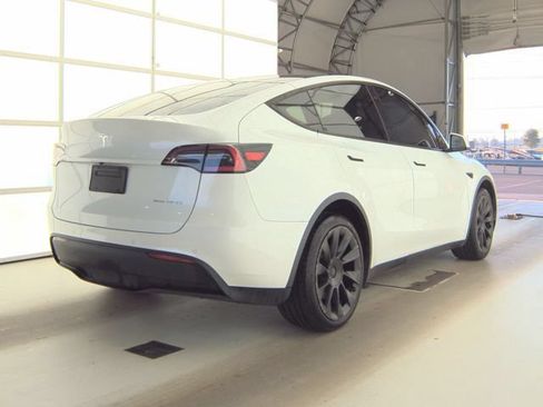 Used 2020 Tesla Model Y Long Range AWD/4WD image 4