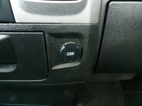 Used 2019 RAM 1500 Express w/ Express Value Package AWD/4WD image 29