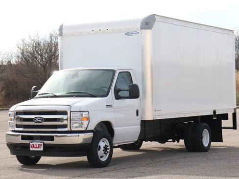 New 2027 Ford E-450 and Econoline 450 Super Duty w/ Power Equipment Group RWD image 4