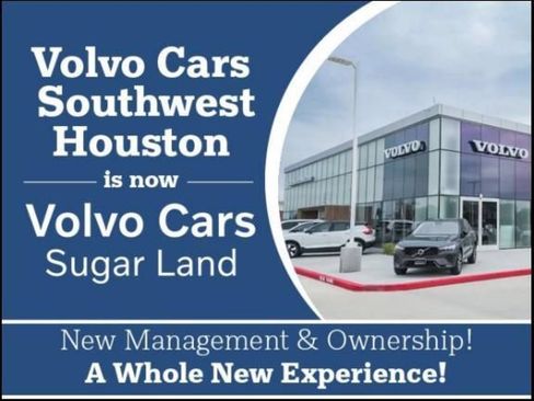 Used 2017 Cadillac XT5 Platinum w/ Driver Assist Package AWD/4WD image 3