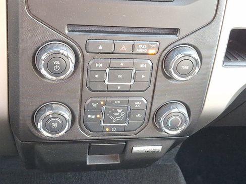 Used 2013 Ford F150 XLT w/ Luxury Equipment Group image 16