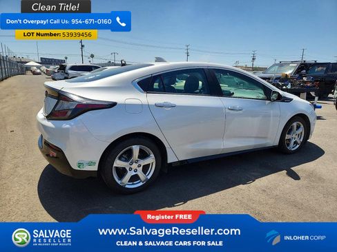 Used 2017 Chevrolet Volt LT w/ Comfort Package FWD image 4