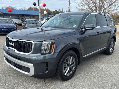 Used 2024 Kia Telluride LX image 7