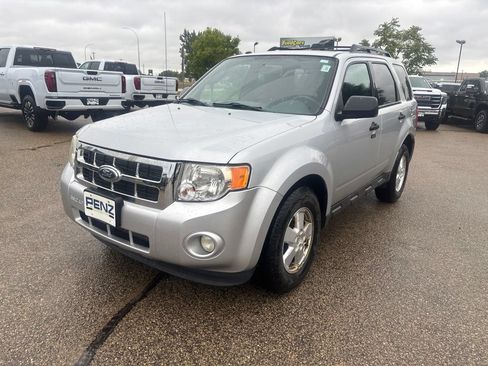 Used 2012 Ford Escape XLT FWD image 1