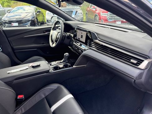 Used 2026 Toyota Camry SE FWD image 26