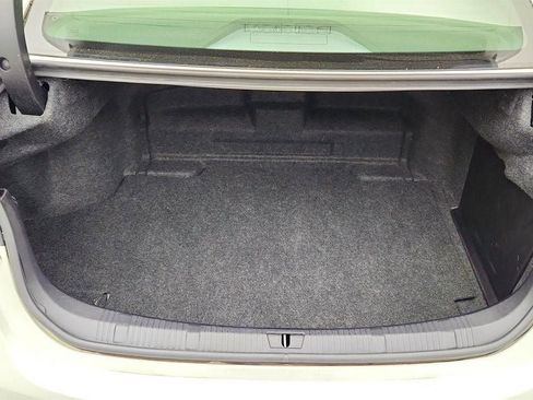 Used 2018 Toyota Avalon Limited FWD image 21