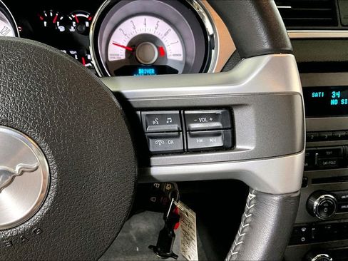 Used 2011 Ford Mustang GT Premium w/ Security Pkg image 19
