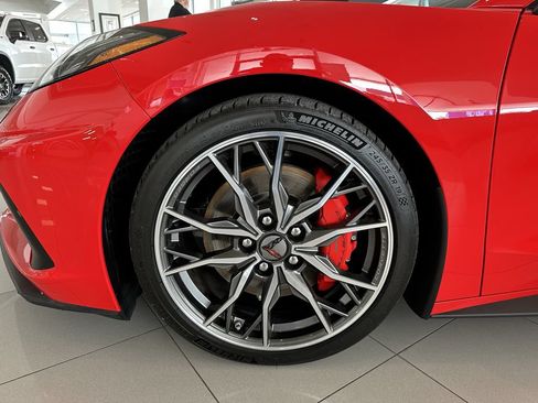 Used 2023 Chevrolet Corvette Stingray Premium Conv w/ Z51 Performance Package RWD image 23