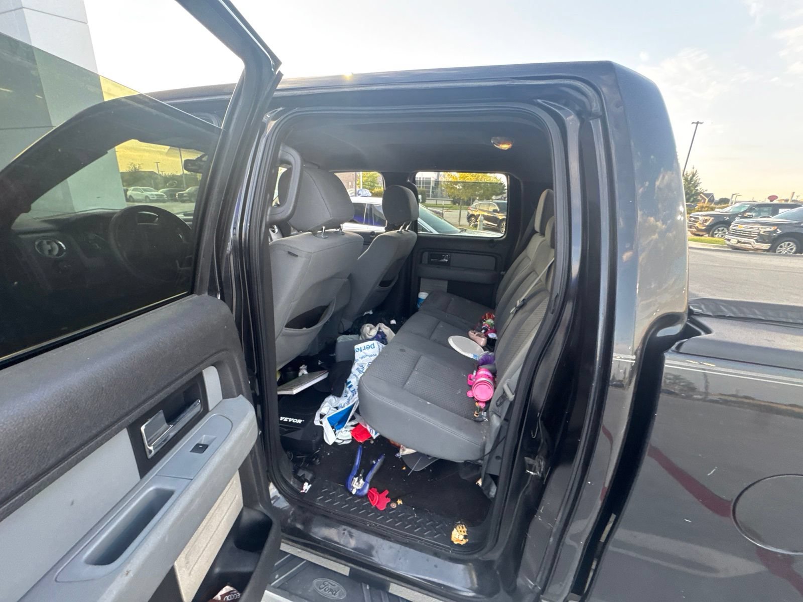 Used 2014 Ford F150 XLT w/ XLT Chrome Package RWD image 9