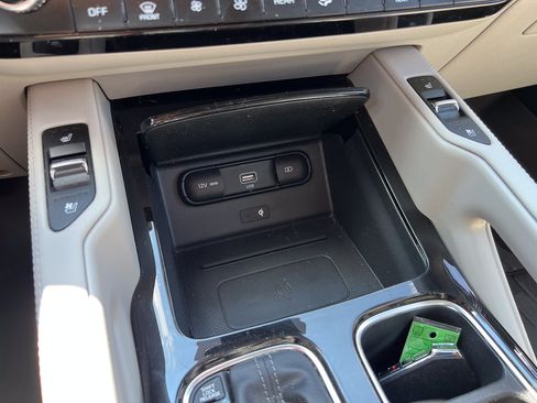 Used 2021 Kia Telluride EX w/ EX Premium Package AWD/4WD image 26