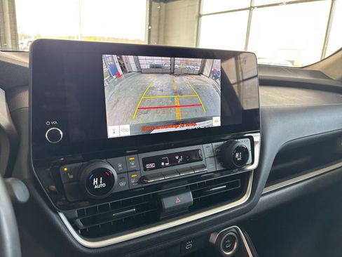 Used 2025 Toyota Grand Highlander LE image 22