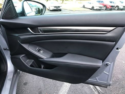 Used 2020 Honda Accord Sport image 29