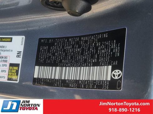 Used 2025 Toyota Corolla SE w/ SE Premium Package FWD image 34