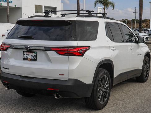 Used 2022 Chevrolet Traverse RS w/ LPO, Floor Liner Package FWD image 4