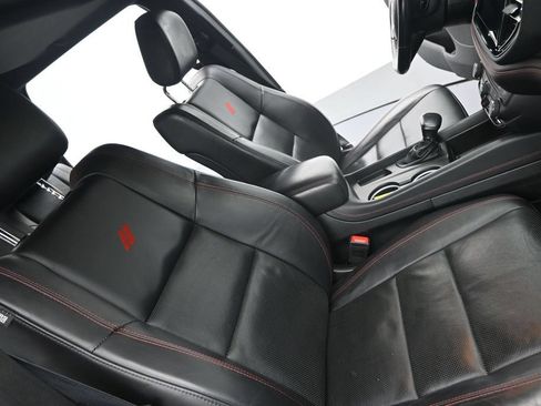 Used 2024 Dodge Durango GT RWD image 11