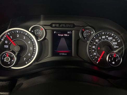 Certified 2025 RAM 2500 Big Horn AWD/4WD image 17