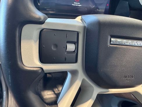 Used 2021 Land Rover Defender 110 S image 32