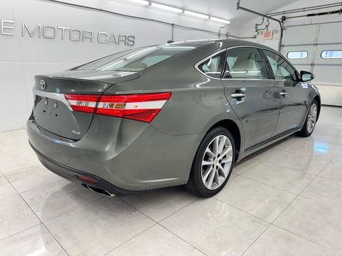 Used 2014 Toyota Avalon XLE Touring FWD image 5