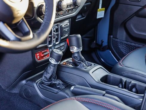 New 2026 Jeep Gladiator Rubicon AWD/4WD image 24