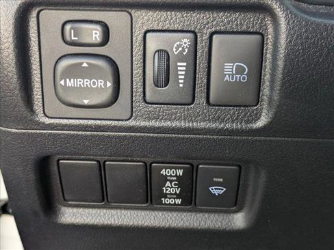 Used 2022 Toyota 4Runner SR5 Premium image 12