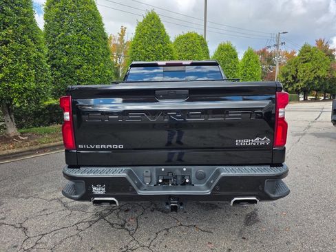Used 2019 Chevrolet Silverado 1500 High Country w/ Z71 Off-Road Package image 4