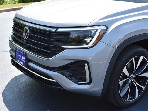Used 2025 Volkswagen Atlas SEL Premium R-Line AWD/4WD image 12