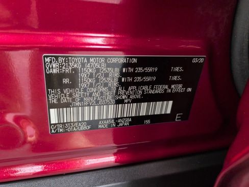 Used 2020 Toyota RAV4 Limited image 29