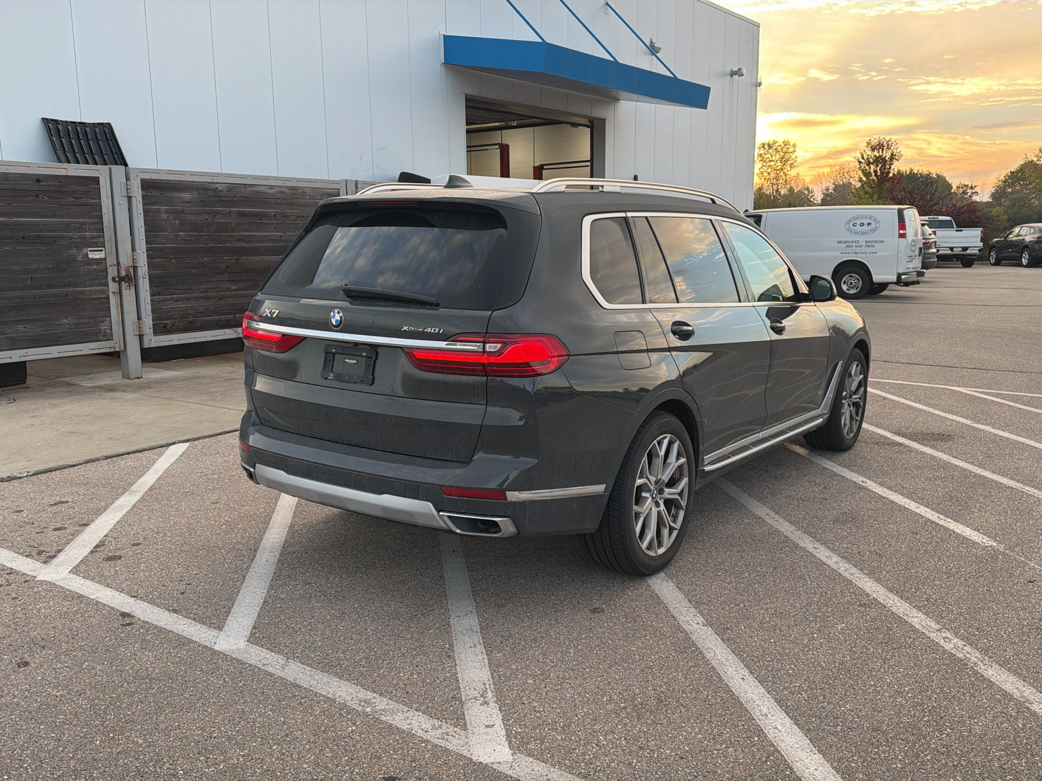 Used 2022 BMW X7 xDrive40i w/ Executive Package AWD/4WD image 5