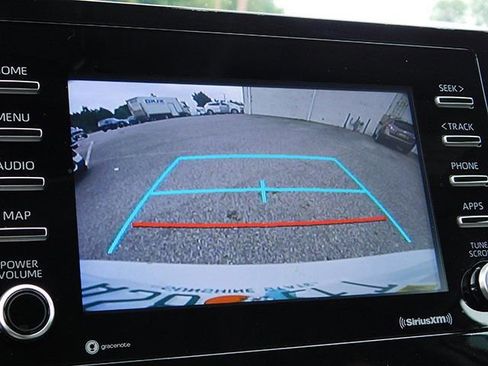 Used 2023 Toyota Camry SE image 14