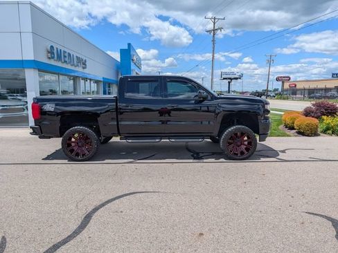 Used 2018 Chevrolet Silverado 1500 LTZ Z71 w/ Redline Edition AWD/4WD image 2