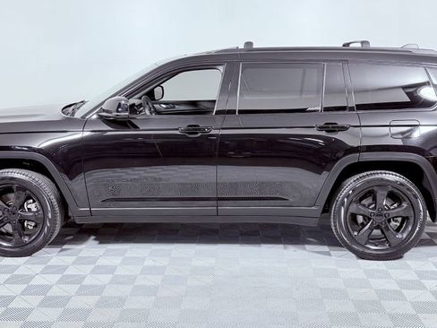 Used 2023 Jeep Grand Cherokee L Altitude image 6