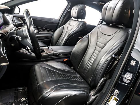 Used 2019 Mercedes-Benz S 560 Sedan image 17