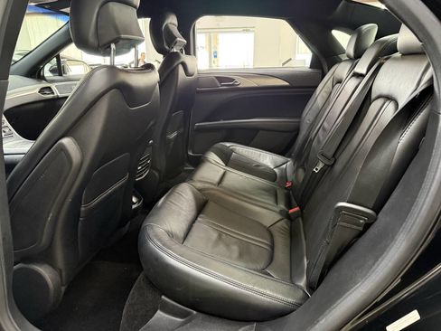 Used 2017 Lincoln MKZ Reserve image 13