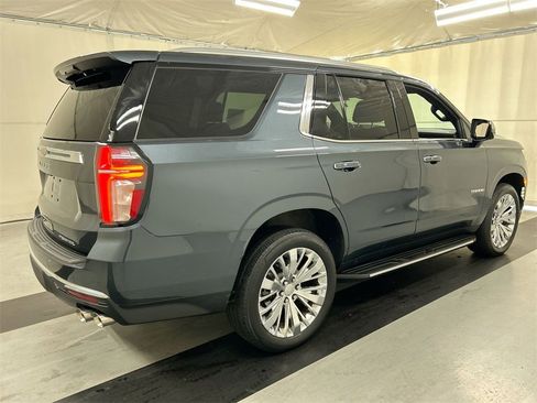 Used 2021 Chevrolet Tahoe Premier w/ Premium Package image 2