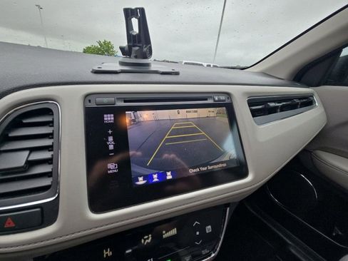 Used 2016 Honda HR-V EX image 18