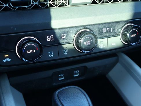 Used 2023 Honda Accord EX image 15