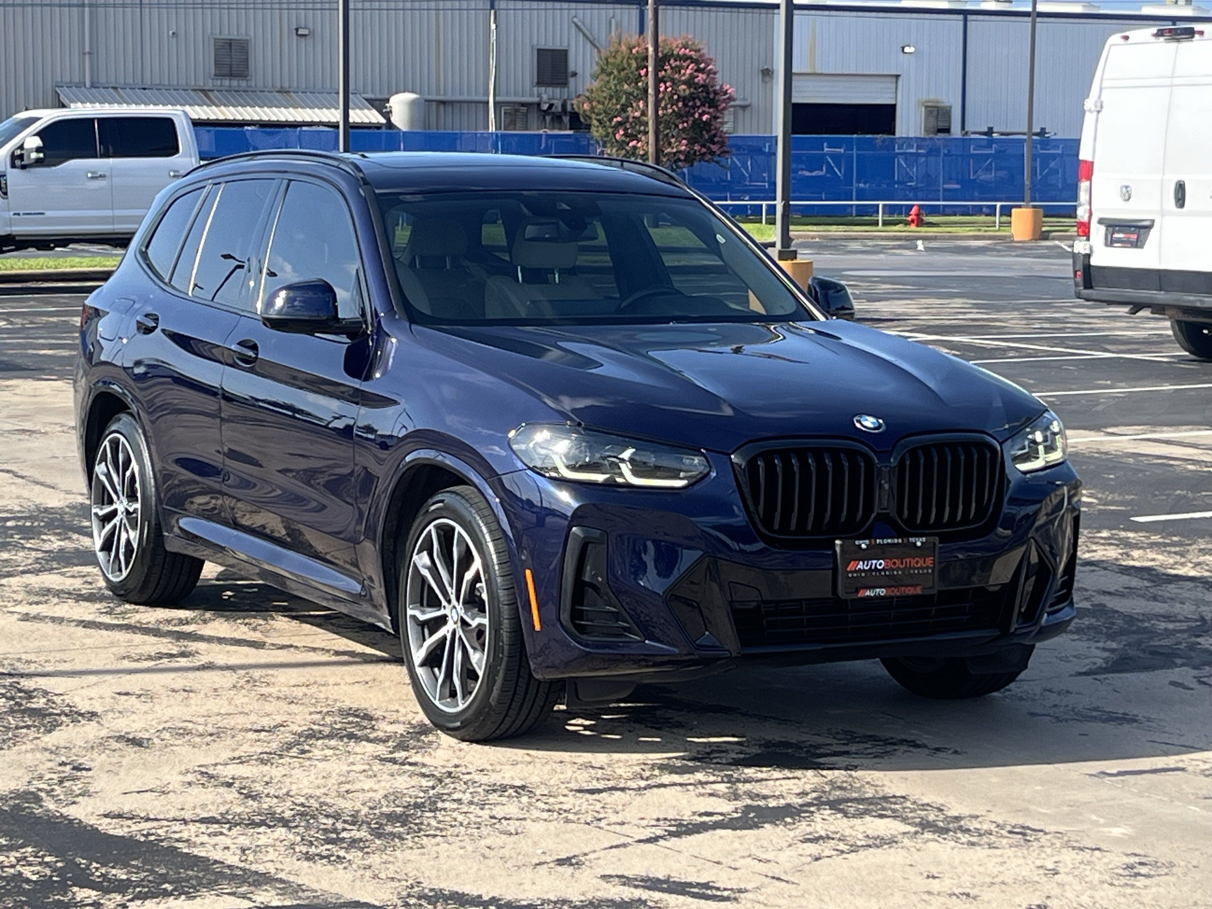 Used 2023 BMW X3 sDrive30i w/ M Sport Package RWD image 3