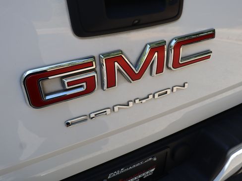 Used 2022 GMC Canyon Elevation Standard w/ Convenience Package AWD/4WD image 37