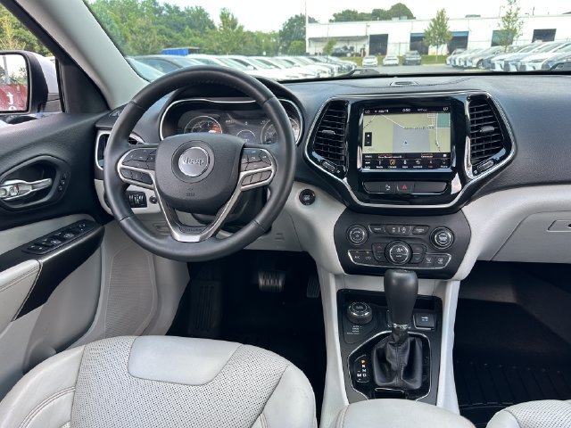 Used 2019 Jeep Cherokee Limited AWD/4WD image 17