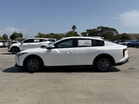 New 2026 Kia K4 FWD image 7