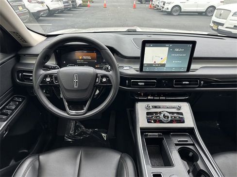 Certified 2022 Lincoln Aviator AWD w/ Premium Package image 13
