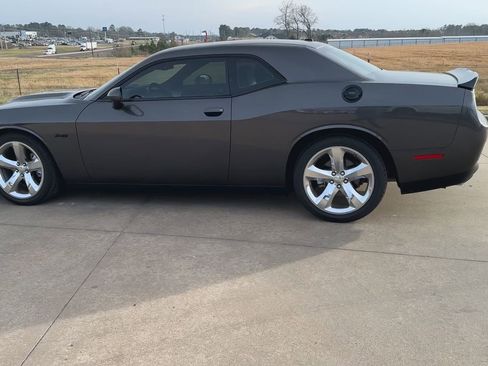 Used 2023 Dodge Challenger R/T w/ Blacktop Package image 7