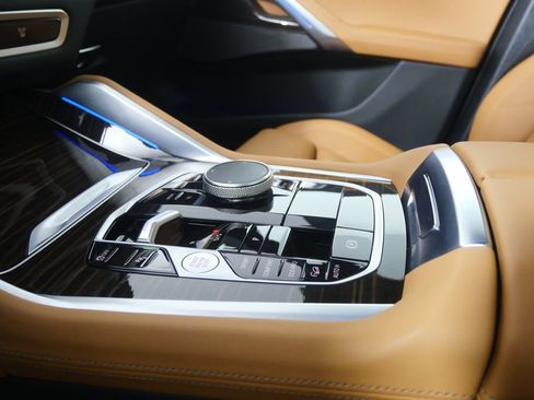 Used 2026 BMW X6 xDrive40i image 25