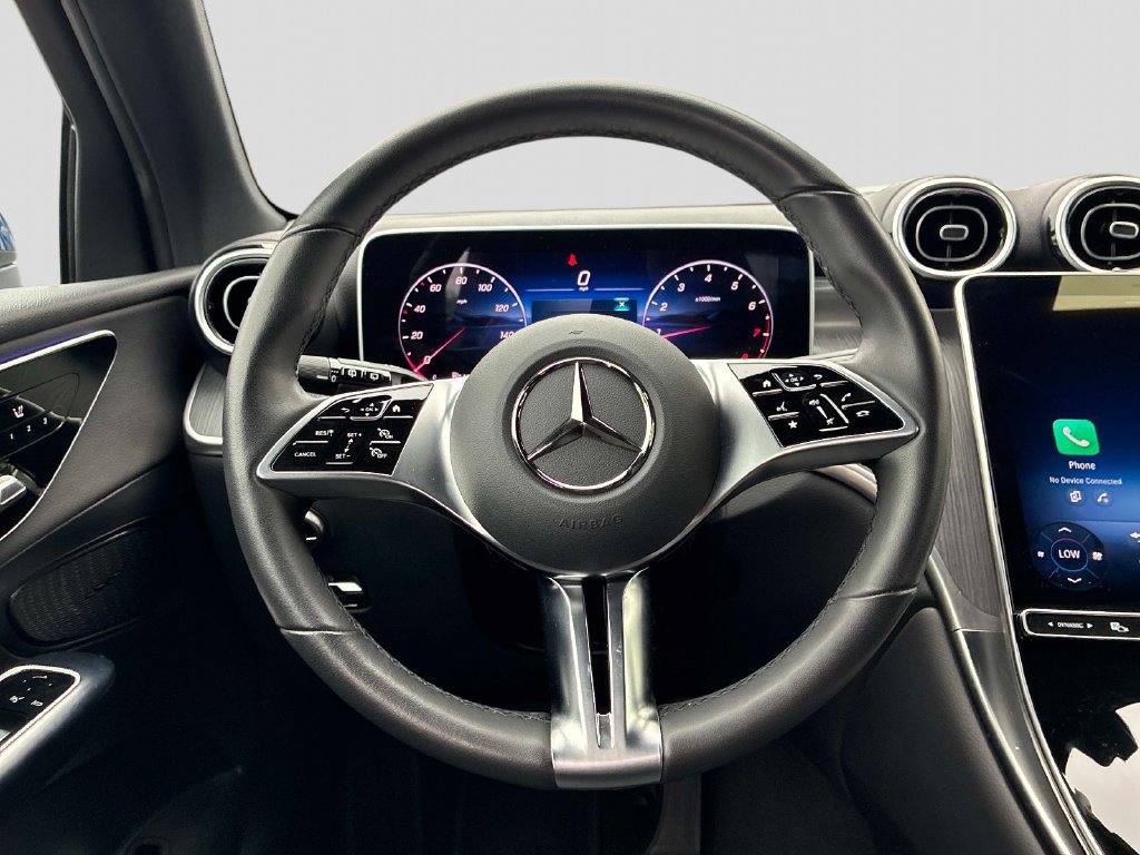 Used 2025 Mercedes-Benz GLC 300 4MATIC image 18