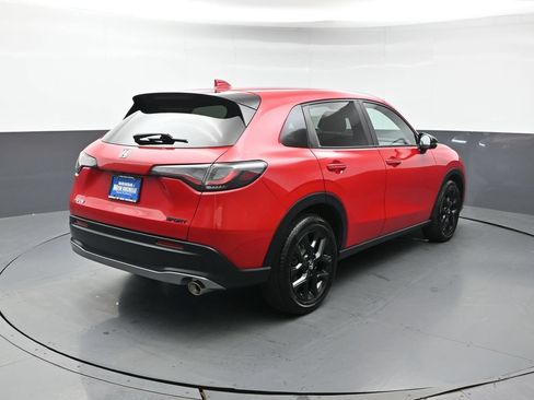 Certified 2024 Honda HR-V Sport image 6
