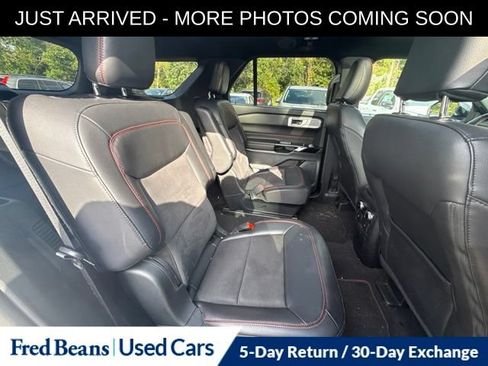 Used 2023 Ford Explorer ST-Line w/ Class IV Trailer Tow Package AWD/4WD image 12