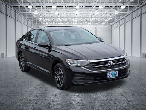 Used 2023 Volkswagen Jetta S FWD image 7