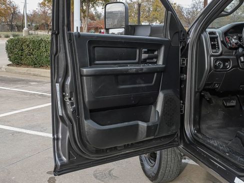 Used 2021 RAM 3500 Tradesman image 43