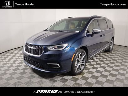 Used 2022 Chrysler Pacifica Pinnacle