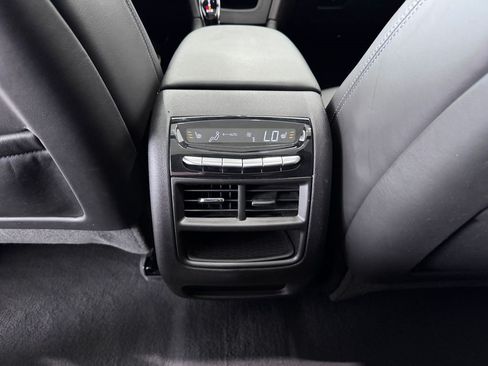 Certified 2024 Cadillac XT5 Sportv w/ Platinum Package AWD/4WD image 26